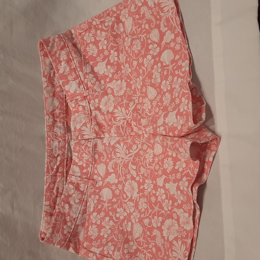 Old Navy  Chino shorts size 4